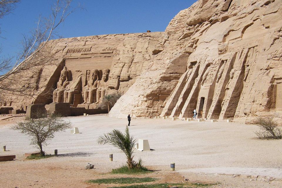 أبو سمبل